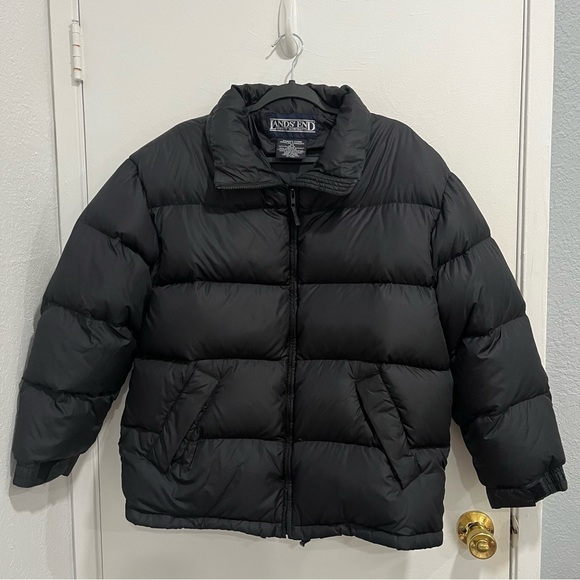 SOLD ON DEPOP - Lands’ End Black Puffer Jacket - Down - SUPER WARM - Picture 1 of 8